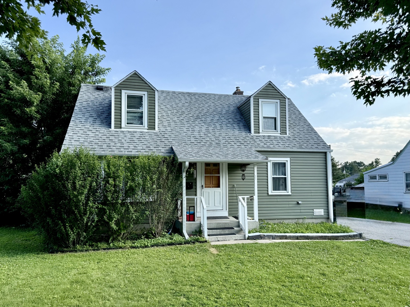 321 E Medill Avenue