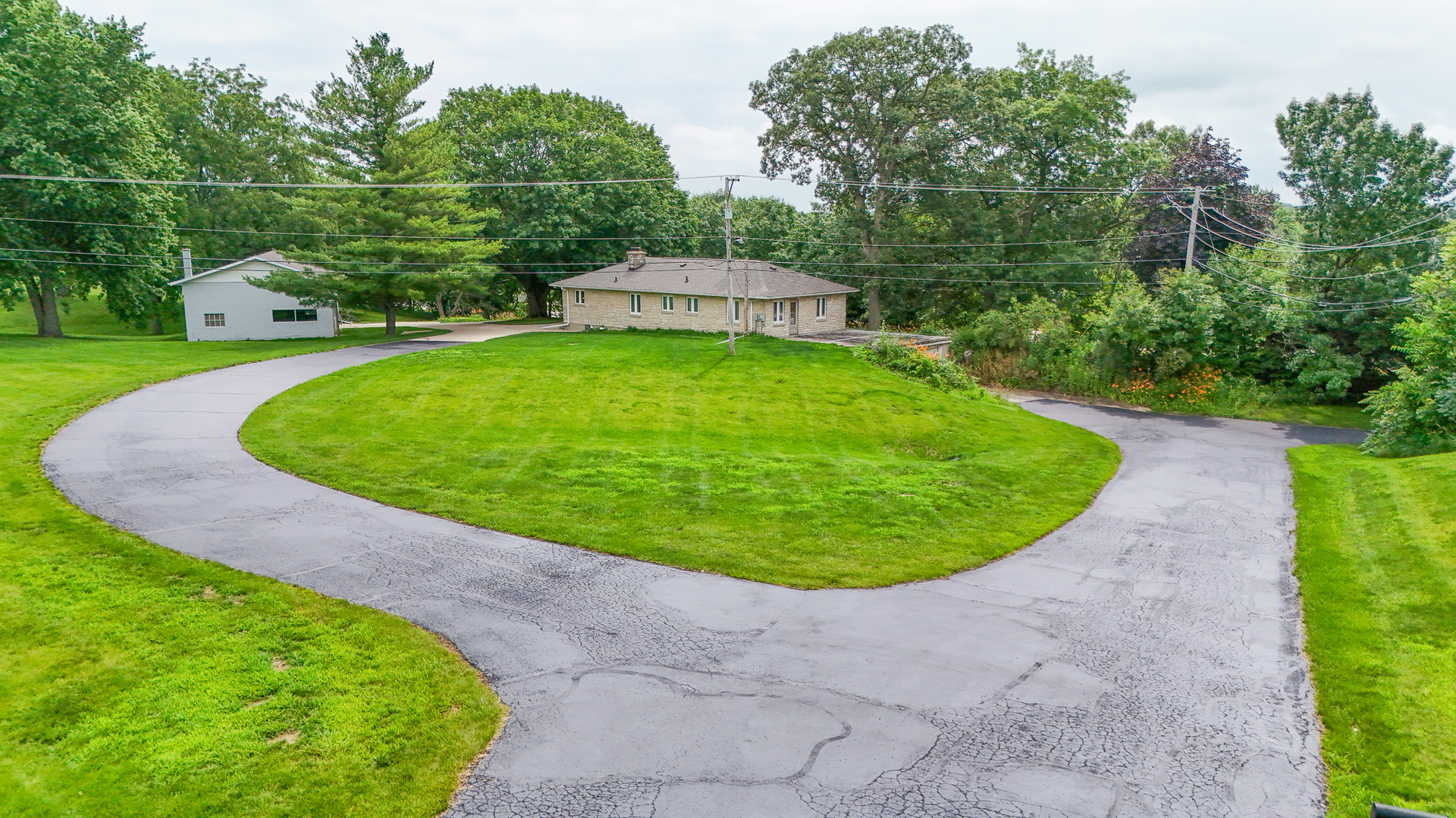 1742 Wolverine Road