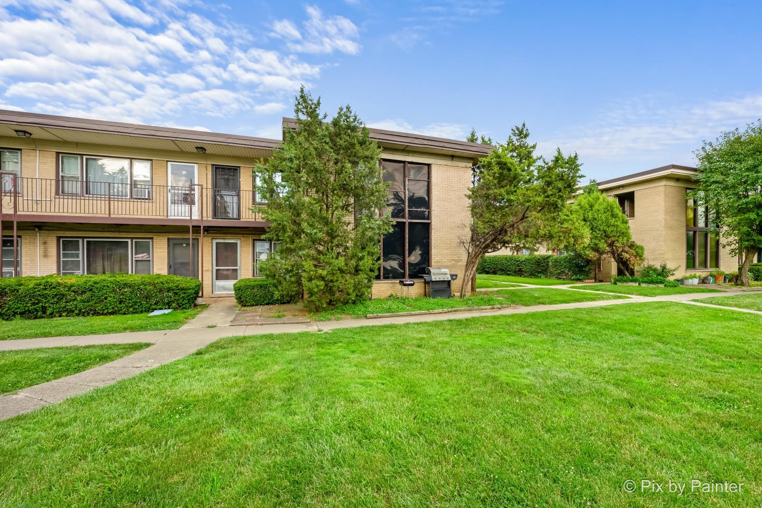 16 King Arthur Court