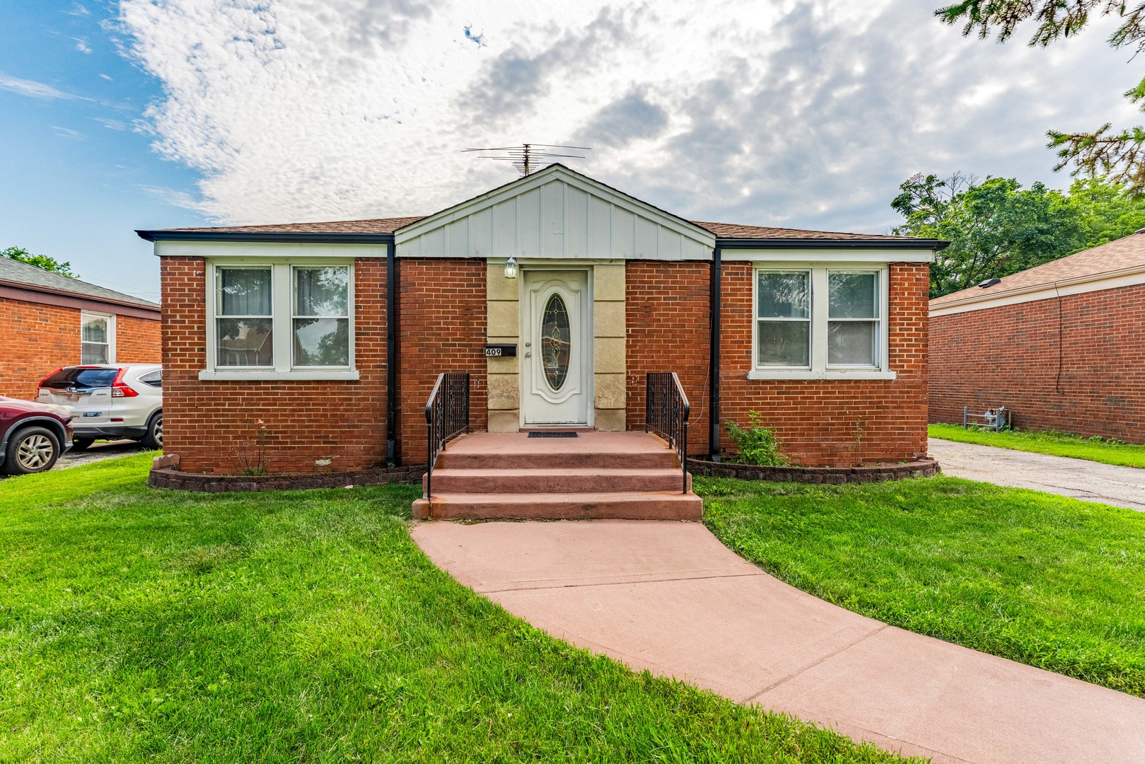 409 ENGLEWOOD Avenue