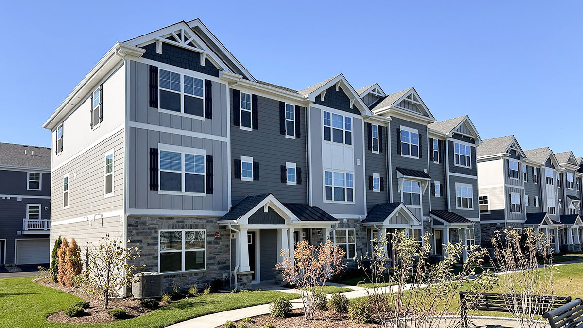 412 lakeshore Court