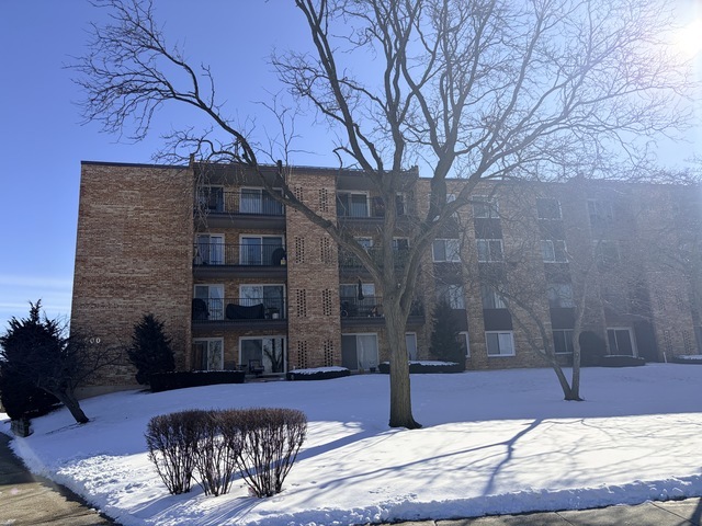 500 W Huntington Commons Road