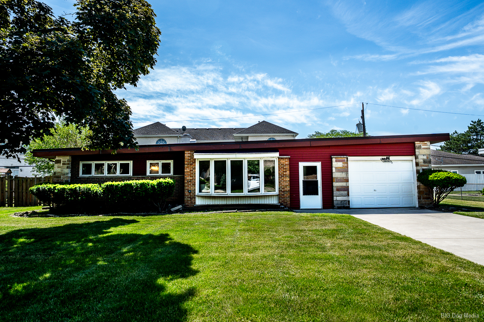 4872 N Redwood Drive