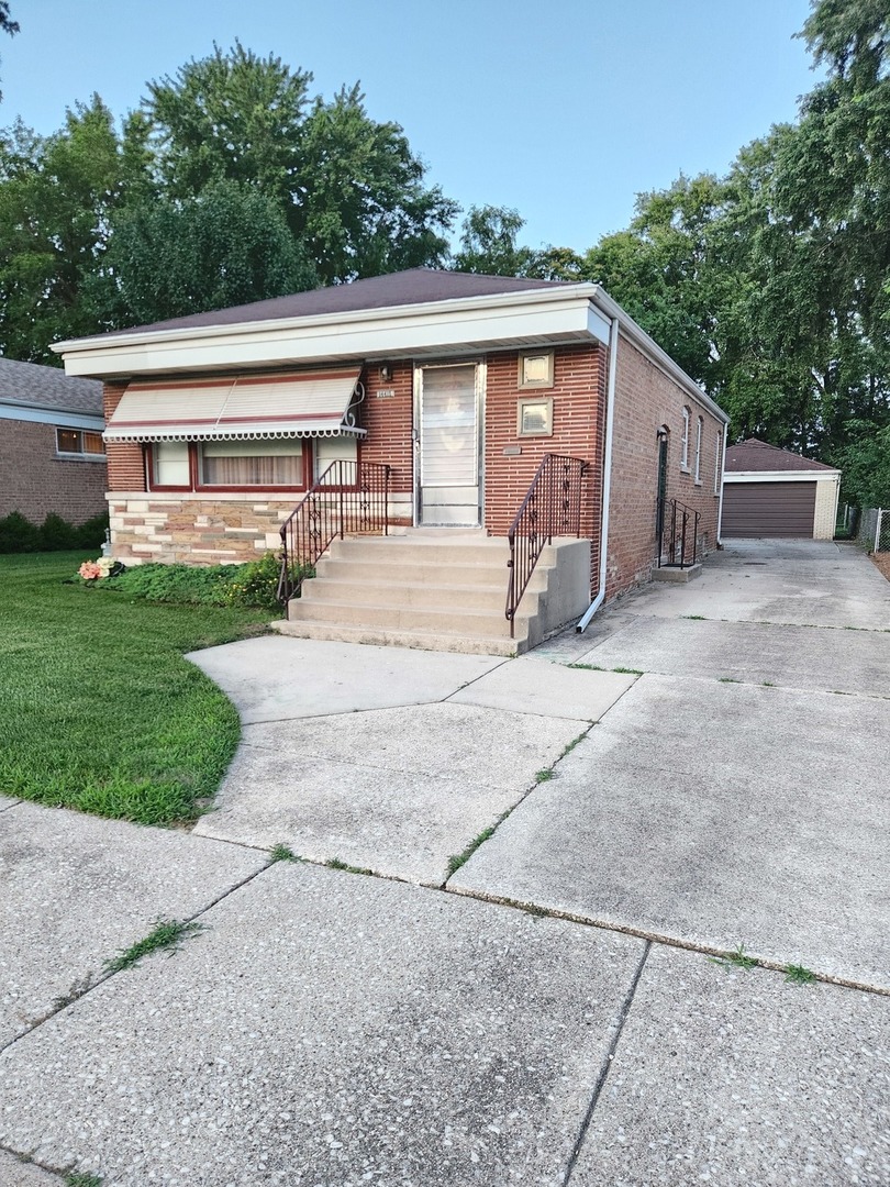 14415 S Saginaw Avenue S