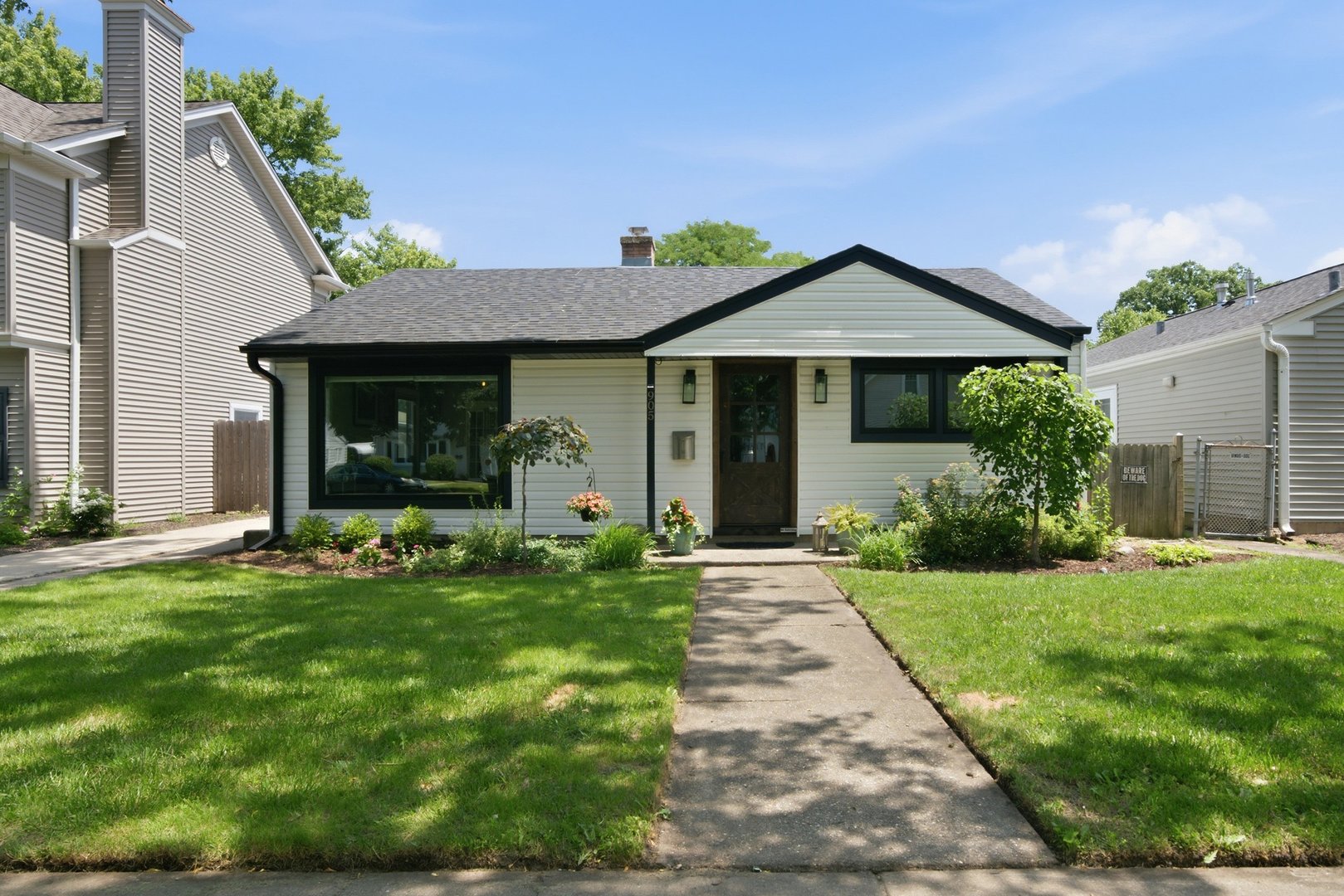 905 N Douglas Avenue