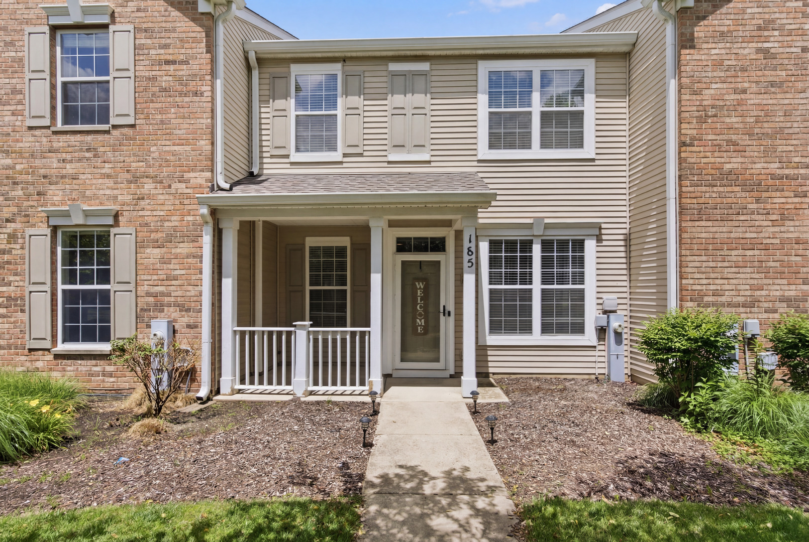 185 Springbrook Trail S