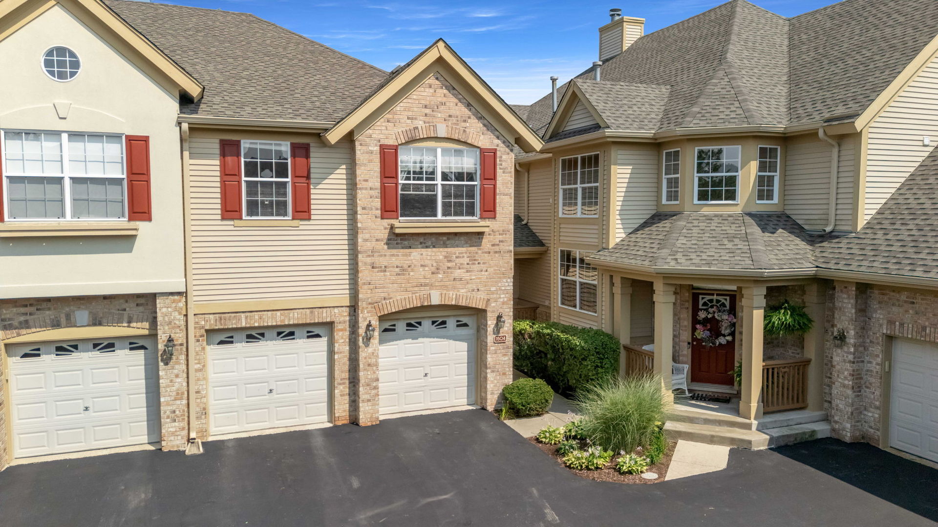 1504 SPYGLASS Circle
