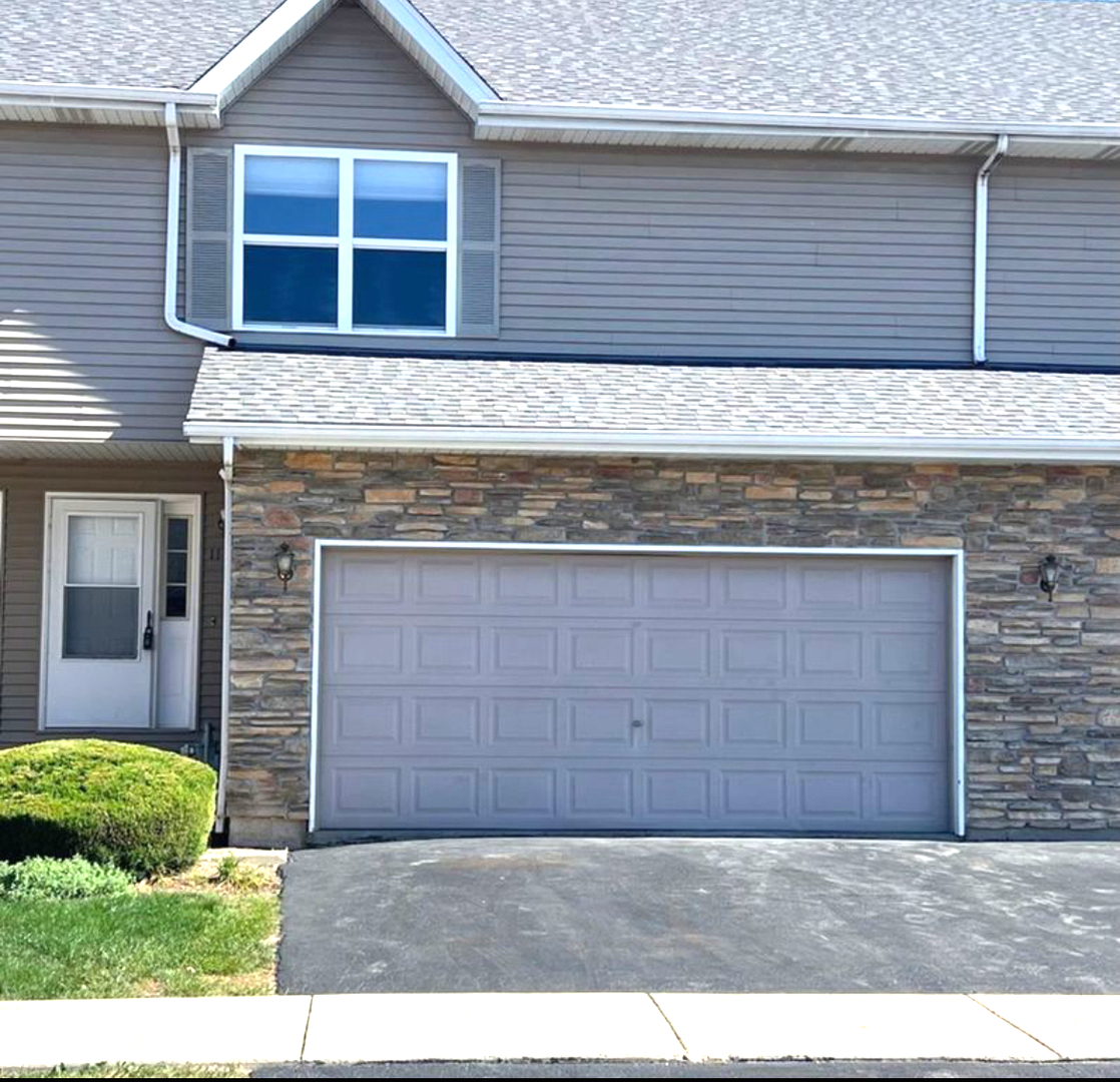 1172 Rose Drive
