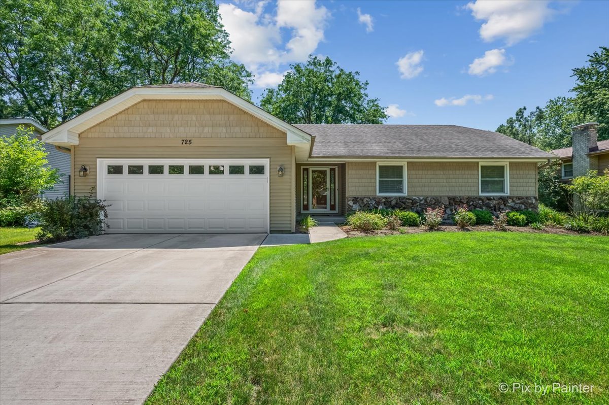 725 N Vista Drive