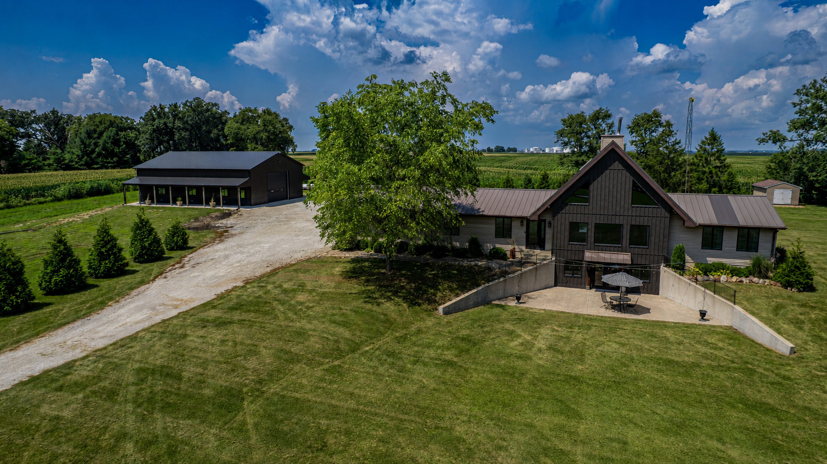 2437 N 1480 East Road