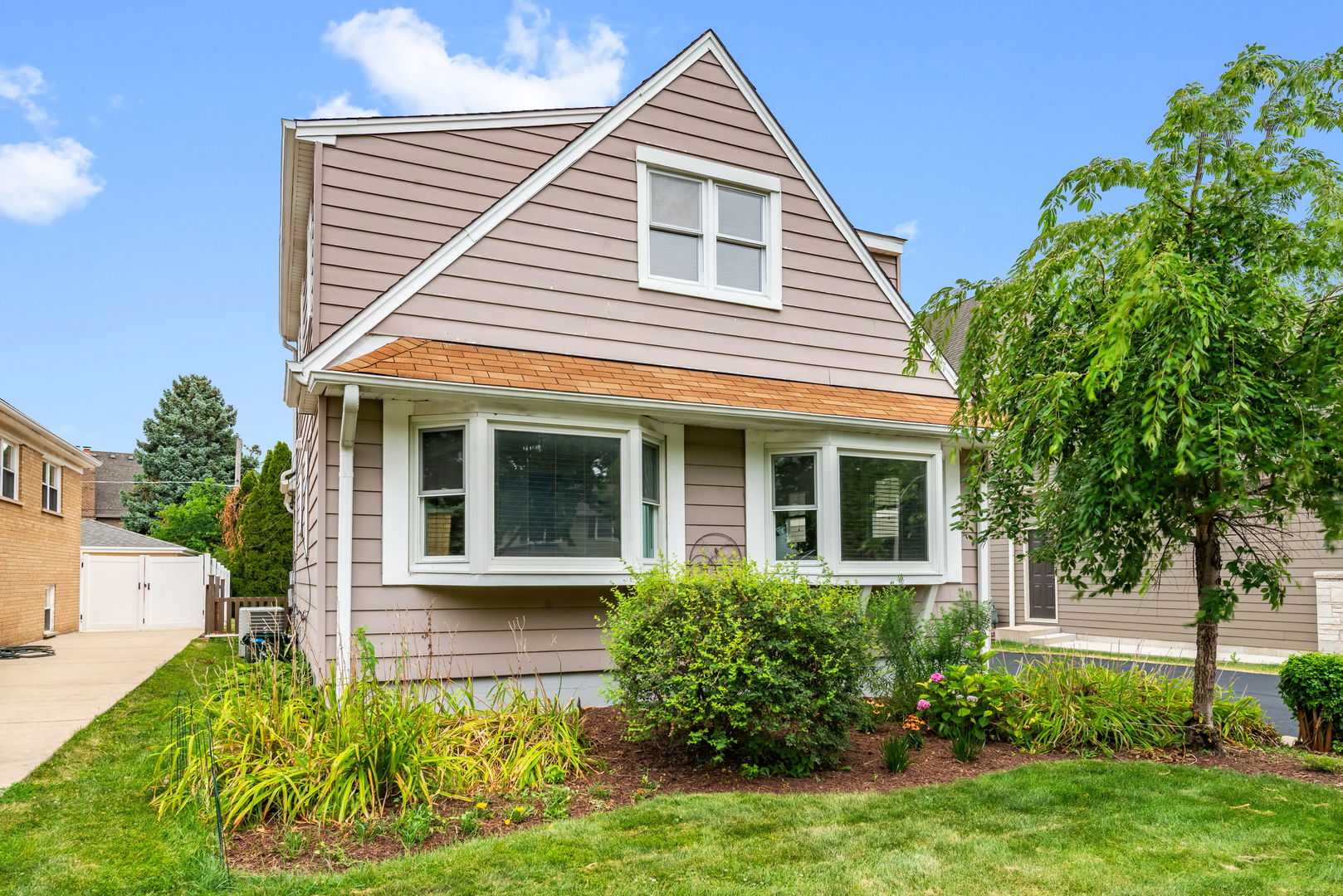 537 N Walnut Street