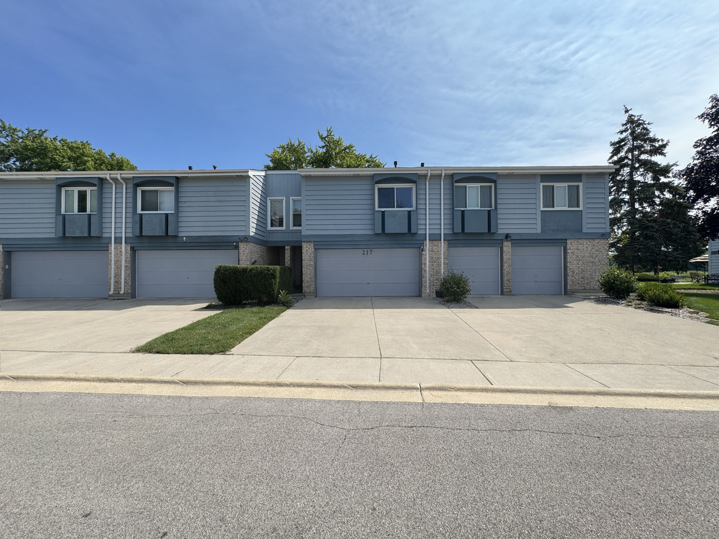 217 Lakeshore Lane