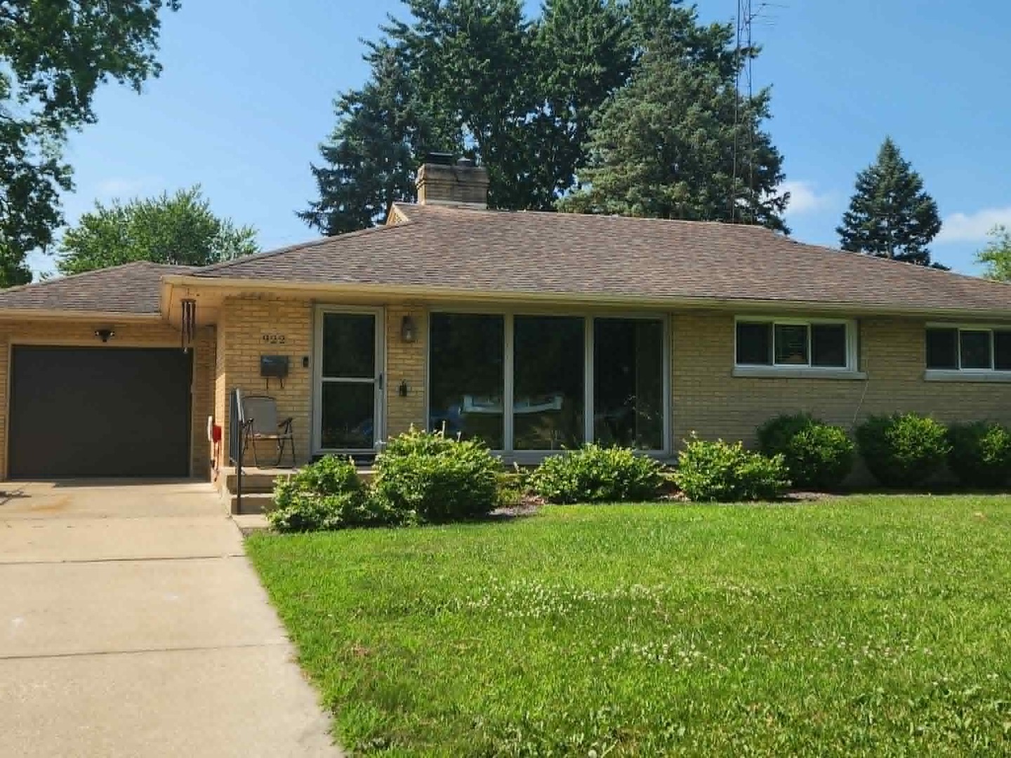 922 W Van Meter Street