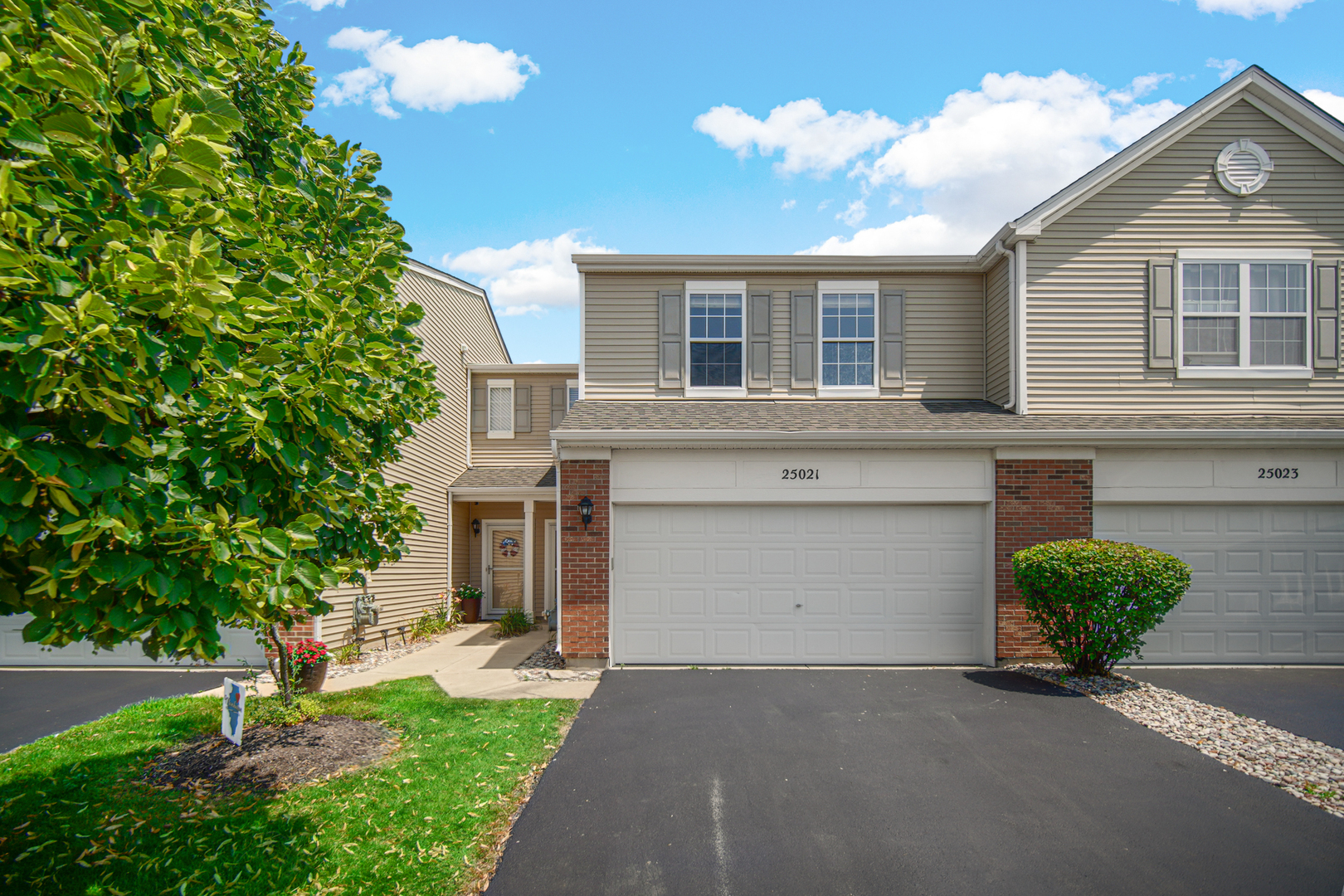 25021 Clare Circle