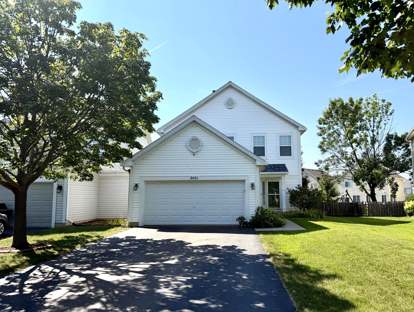 3021 Roxbury Court