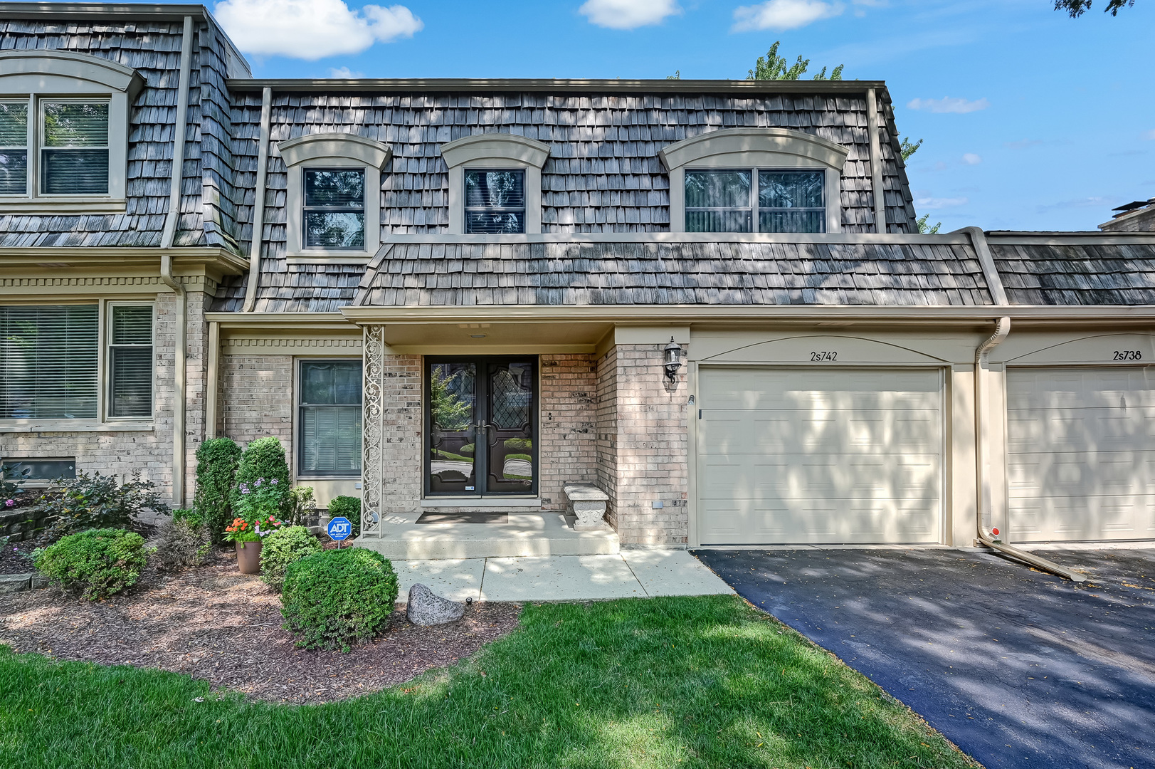 2S742 Avenue Cherbourg