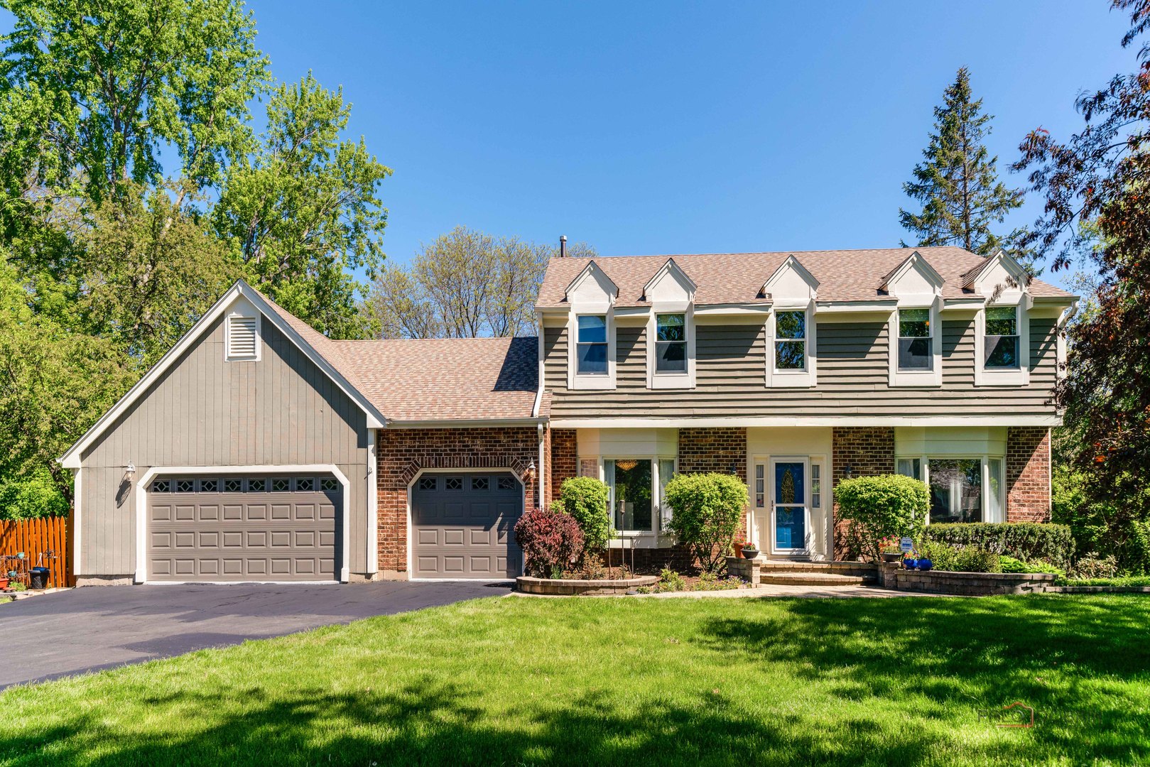 5544 Oak Grove Drive