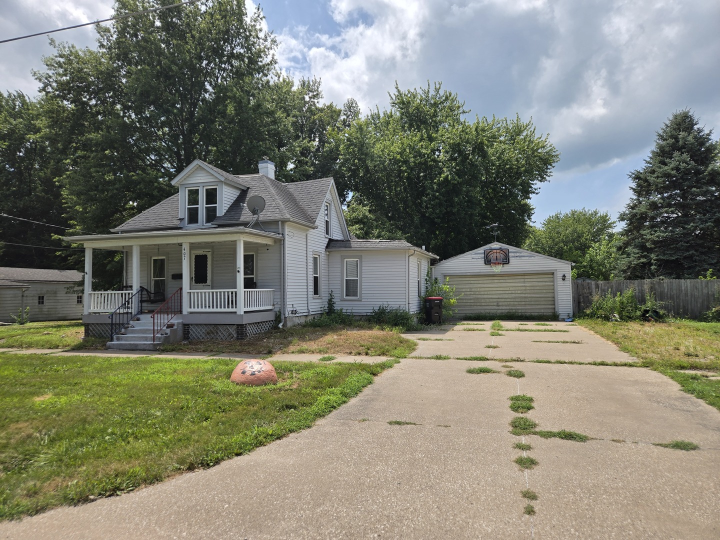 407 NE 3rd Avenue