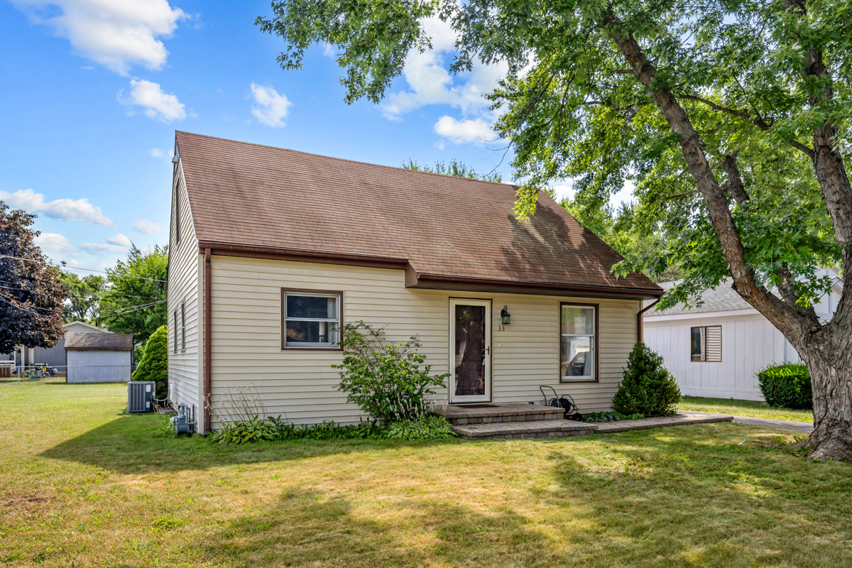 33 Woodbine Drive