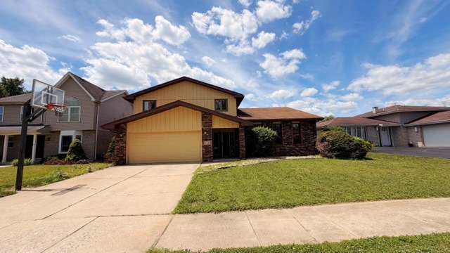 18348 Carriage Lane
