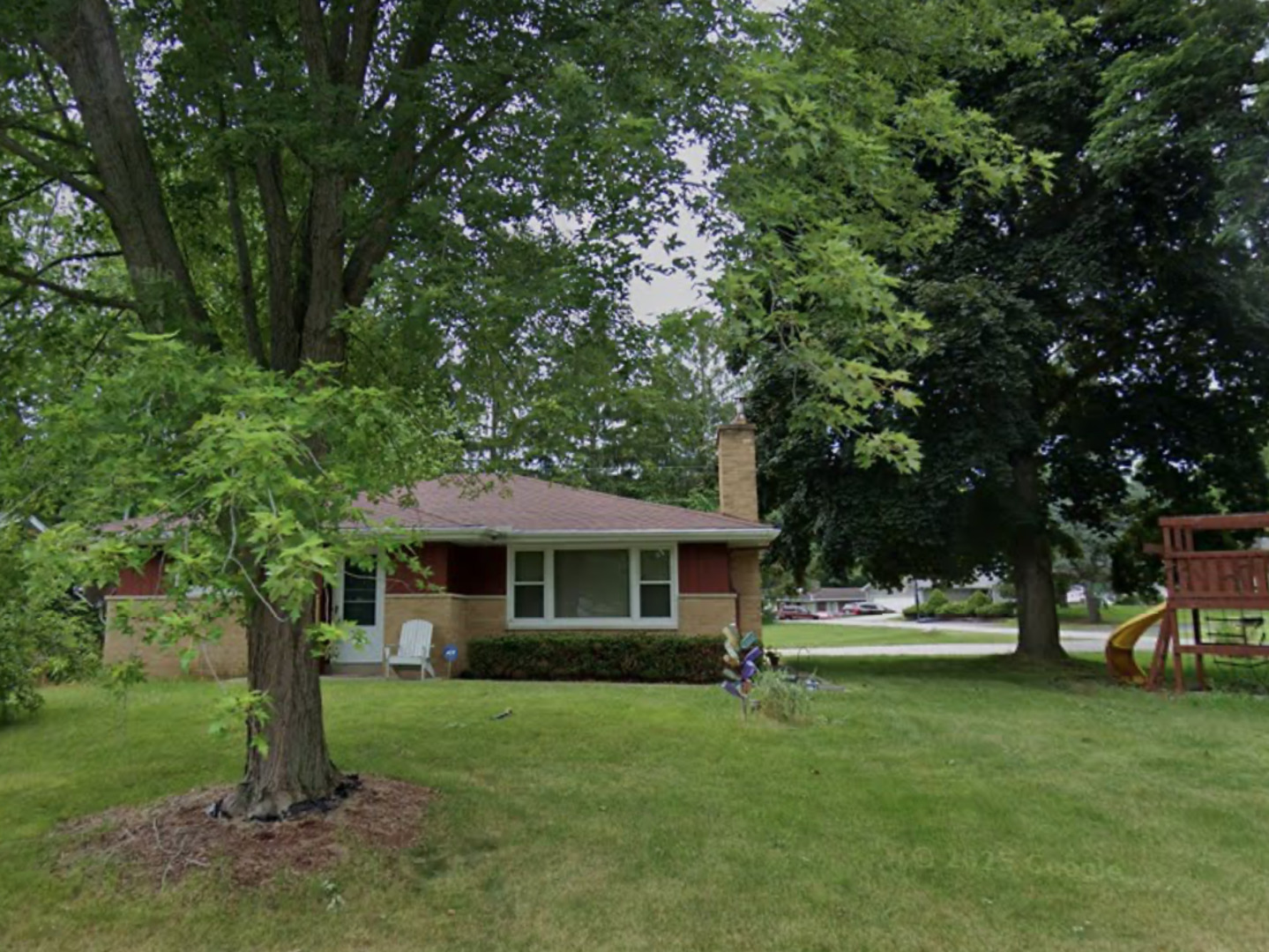41588 N Illinois Street