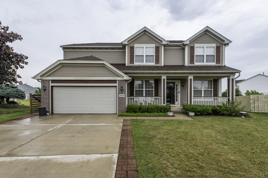 39689 LYNSEE Court