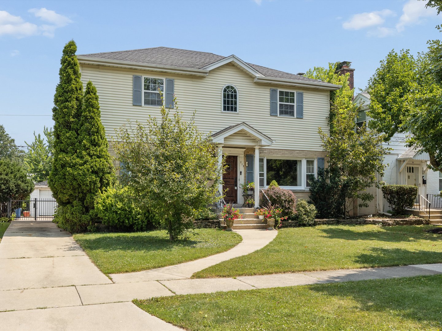 713 Community Drive