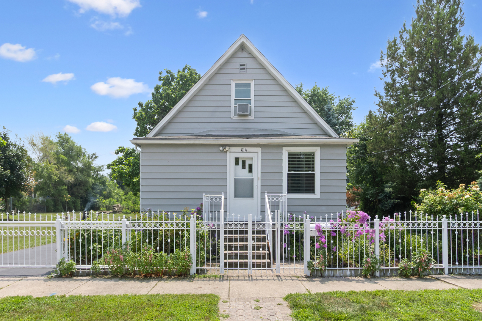 814 Meeker Avenue