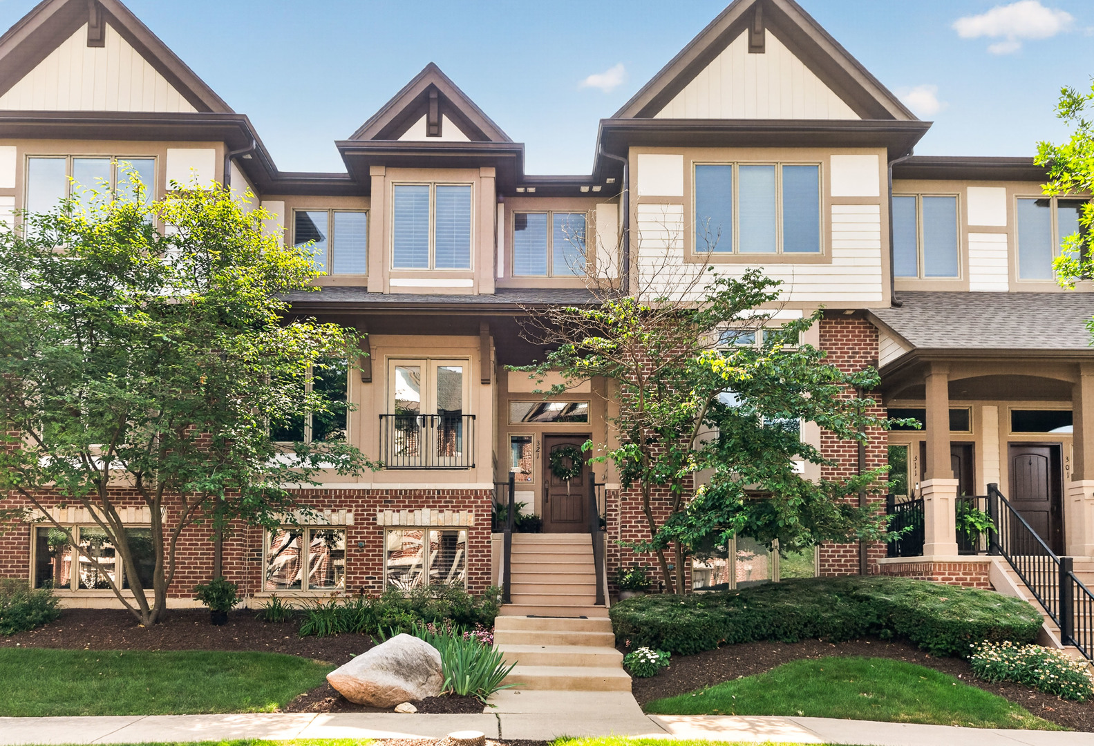 321 Brownstone Drive