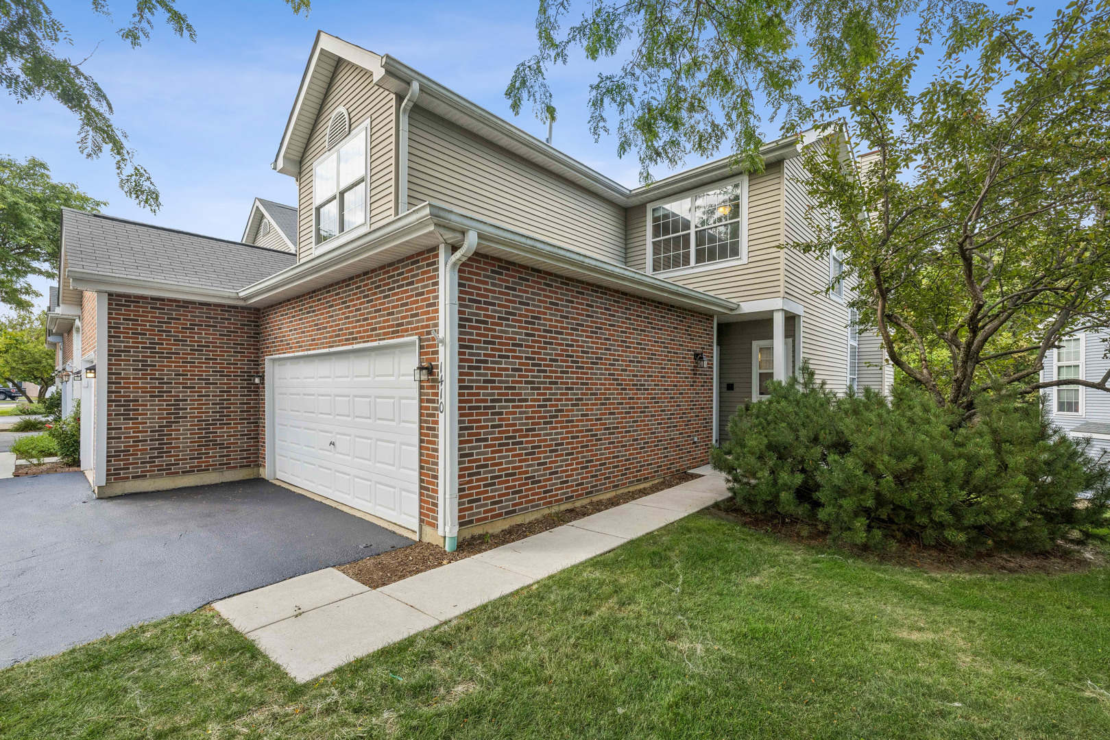 1410 Grandview Court