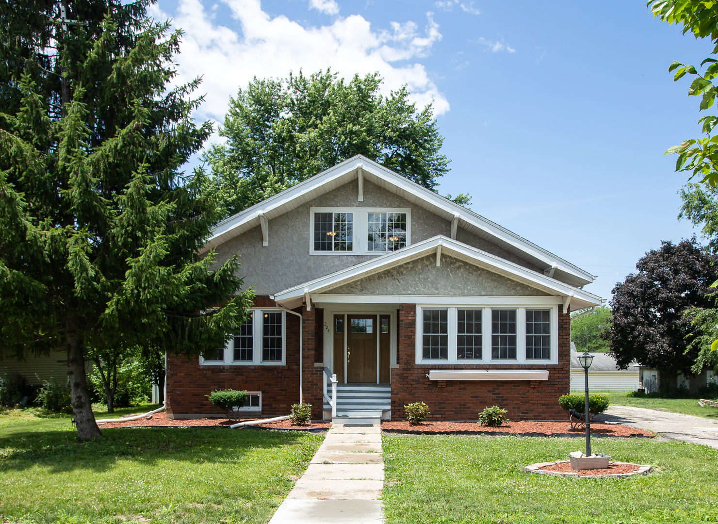 224 N Maple Street