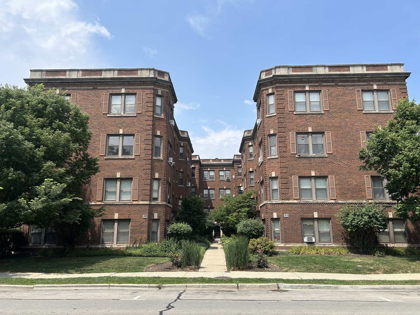 52 Forest Avenue