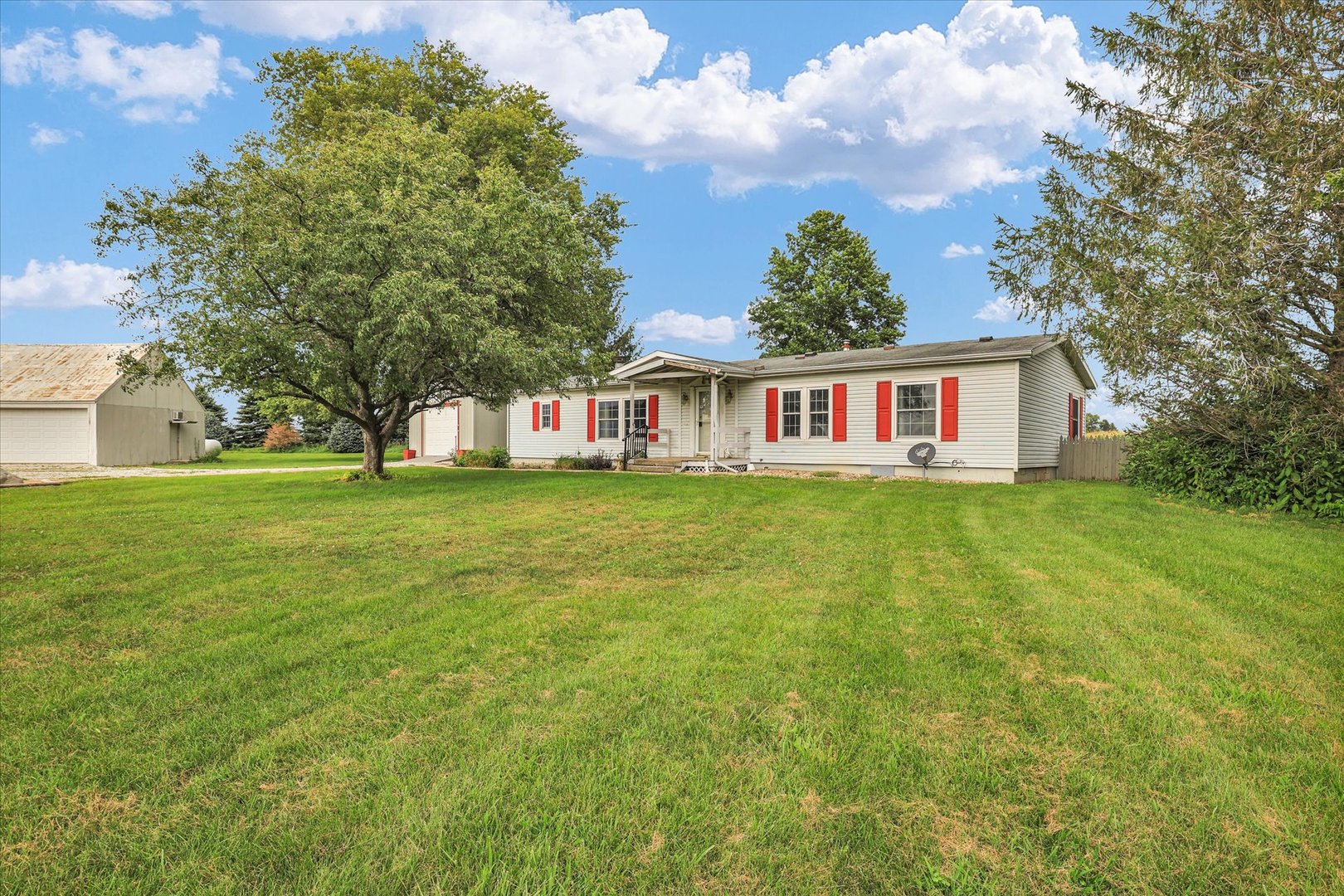 425 County Road 1575 E