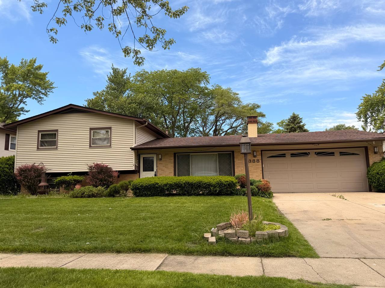 7388 Coventry Lane