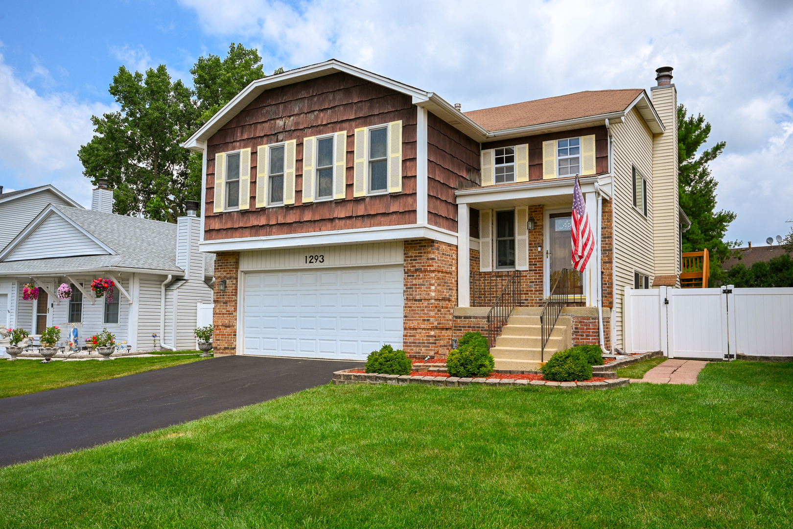 1293 Caribou Trail