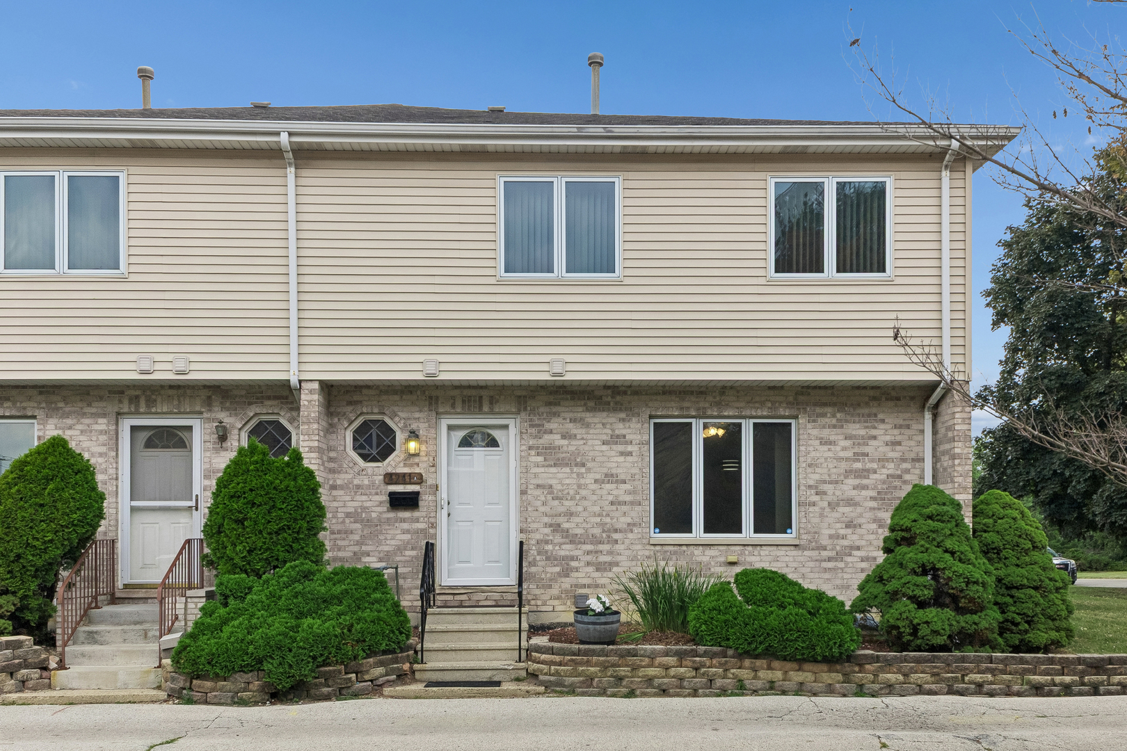 4241 Lindenwood Drive