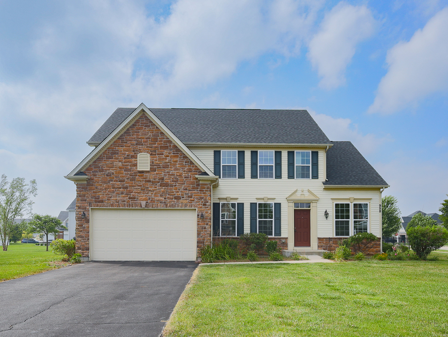 958 Glacial Falls Drive