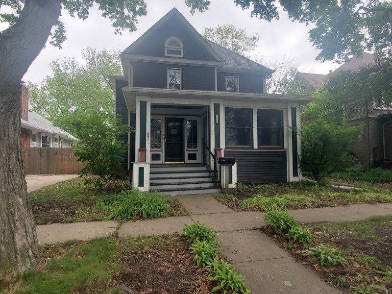 1921 Farnam Street