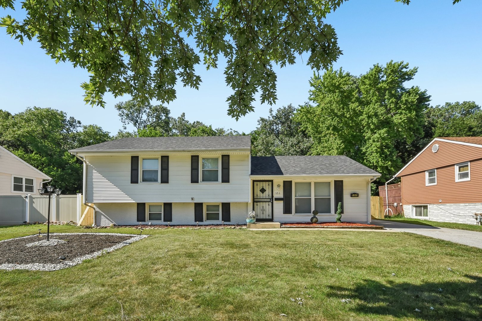 151 E Maple Drive