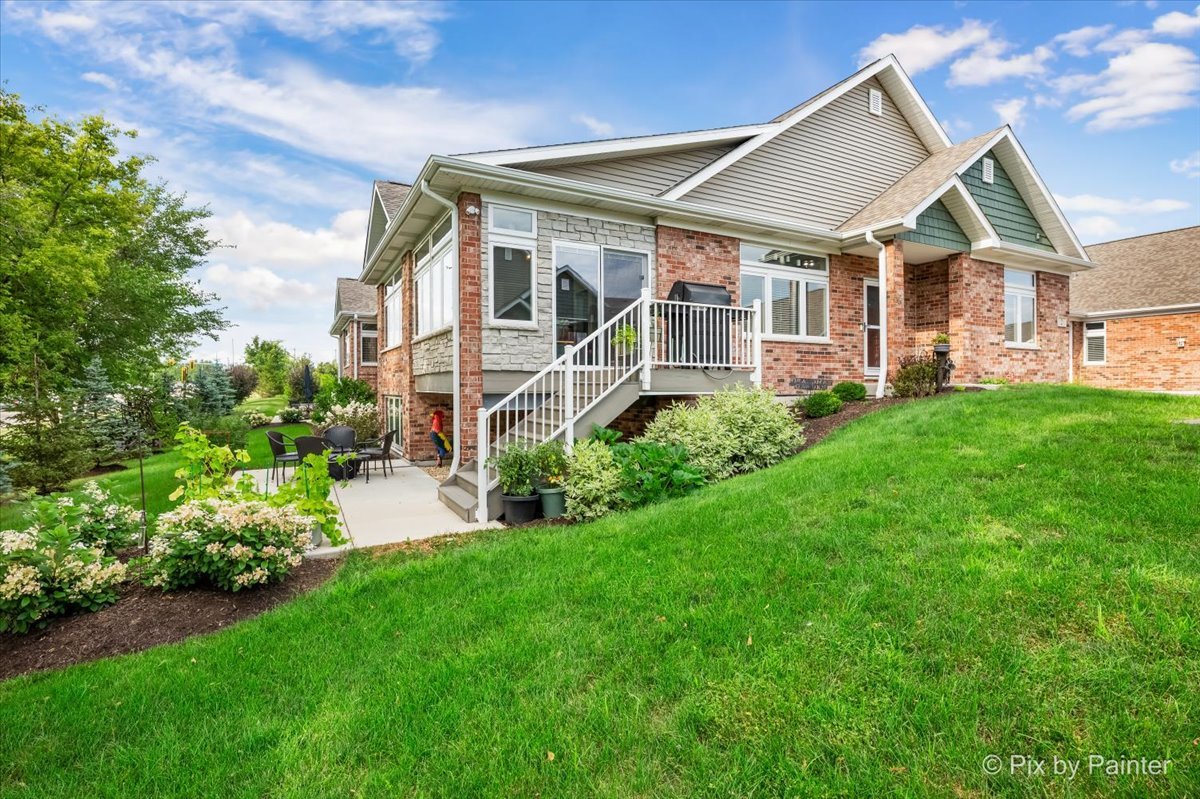 2 Briden Lane
