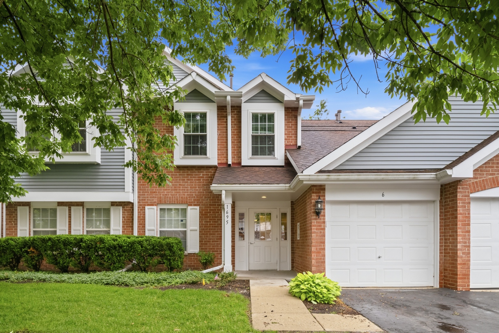 1695 Mansfield Court