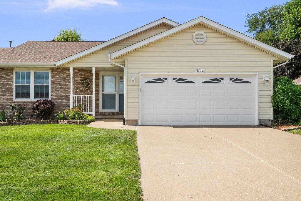 2726 Linwood Court