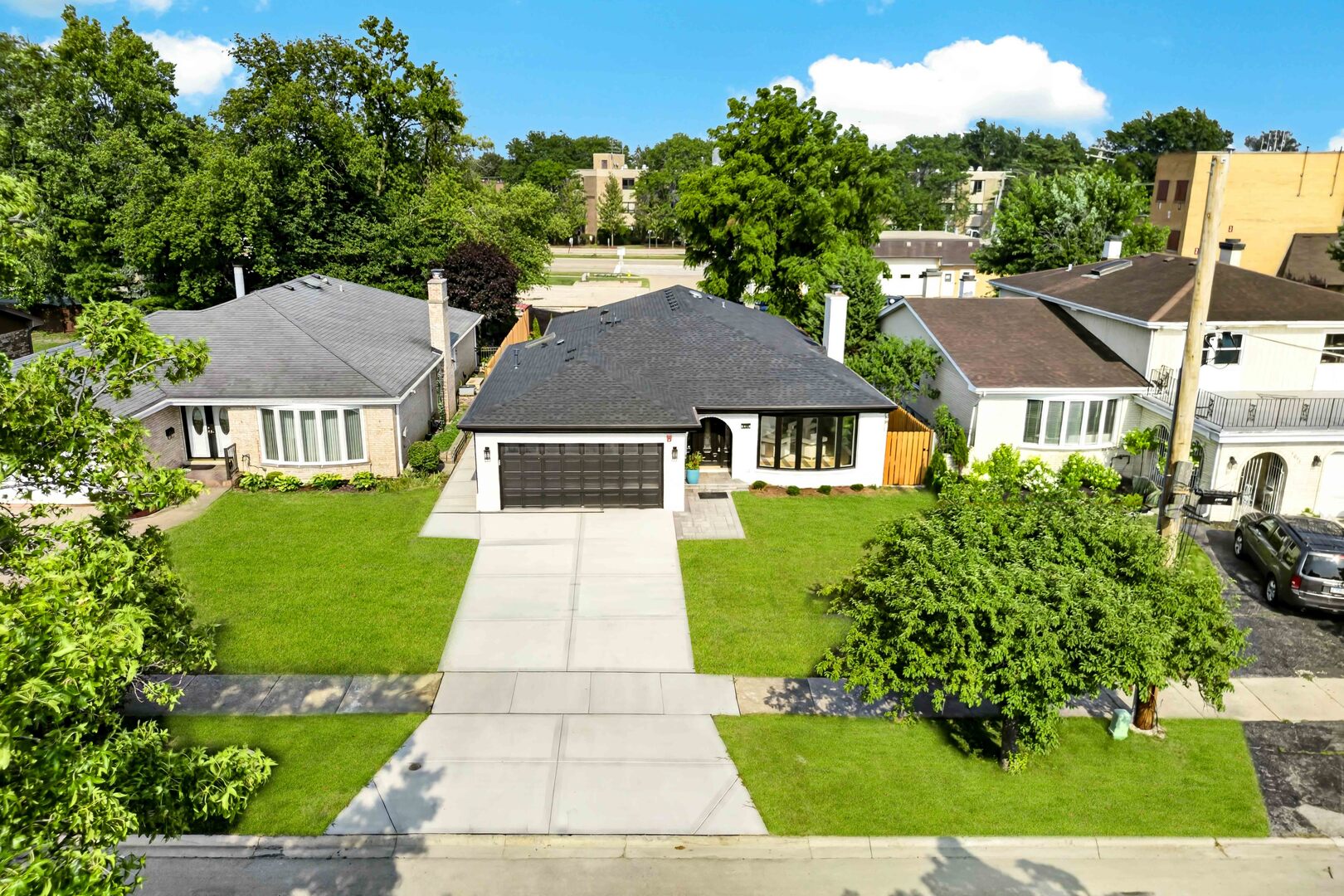1013 N Delphia Avenue