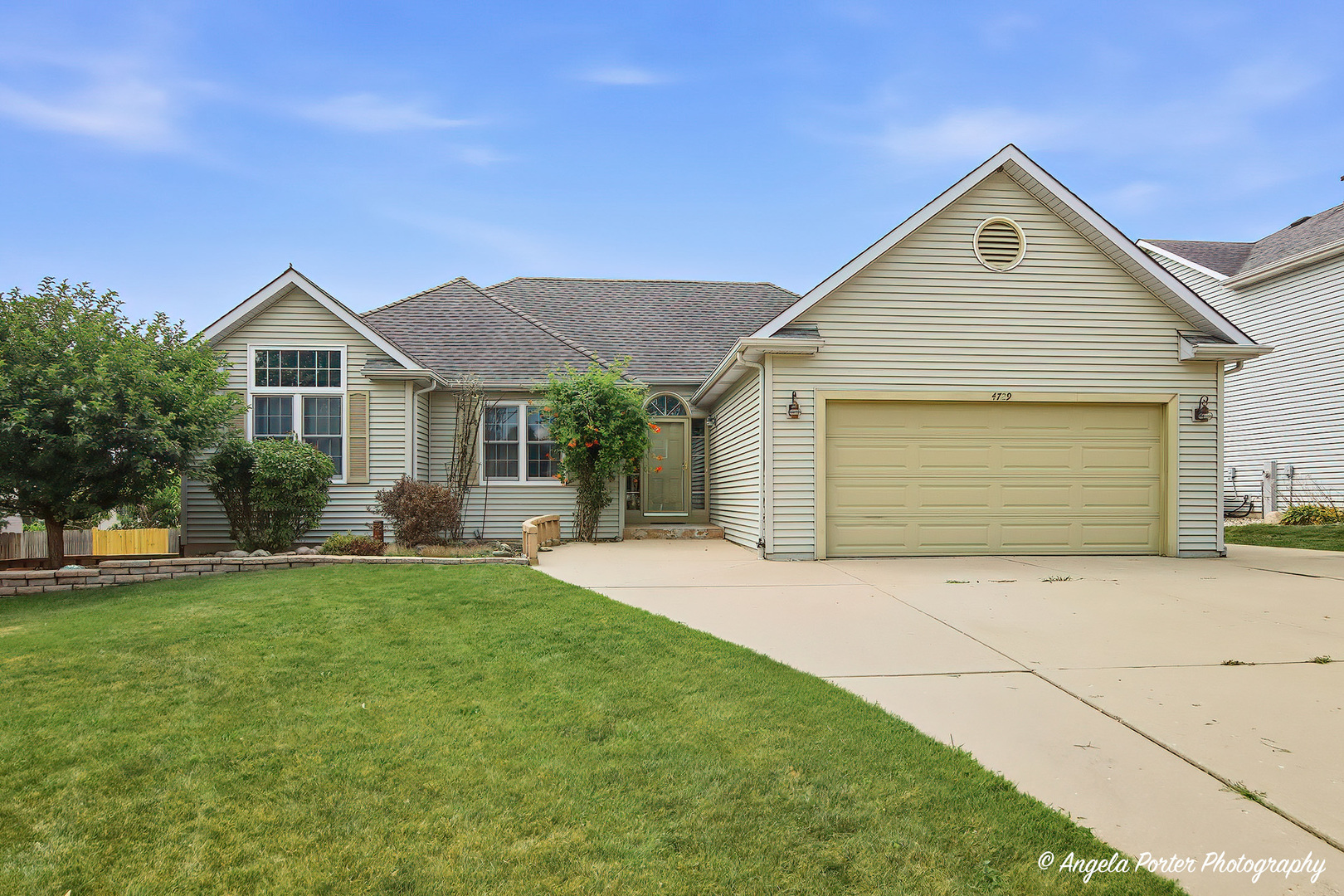 4729 Crystal Trail