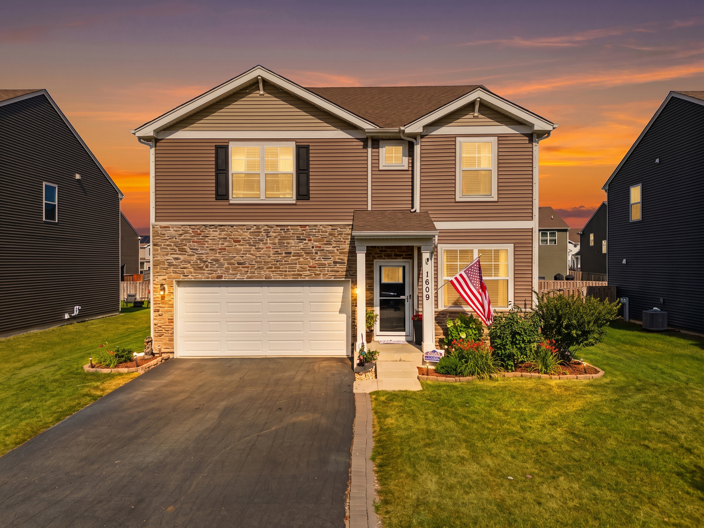1609 Emma Lane