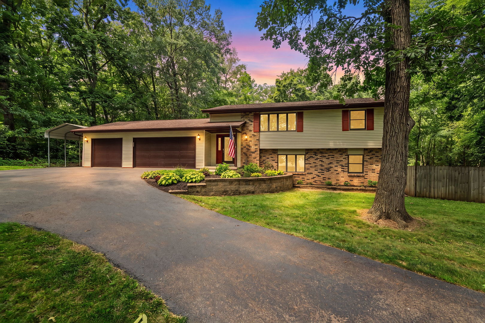 6475 Possum Trail