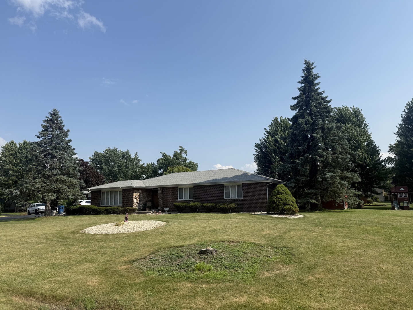 2925 E Poplar Lane