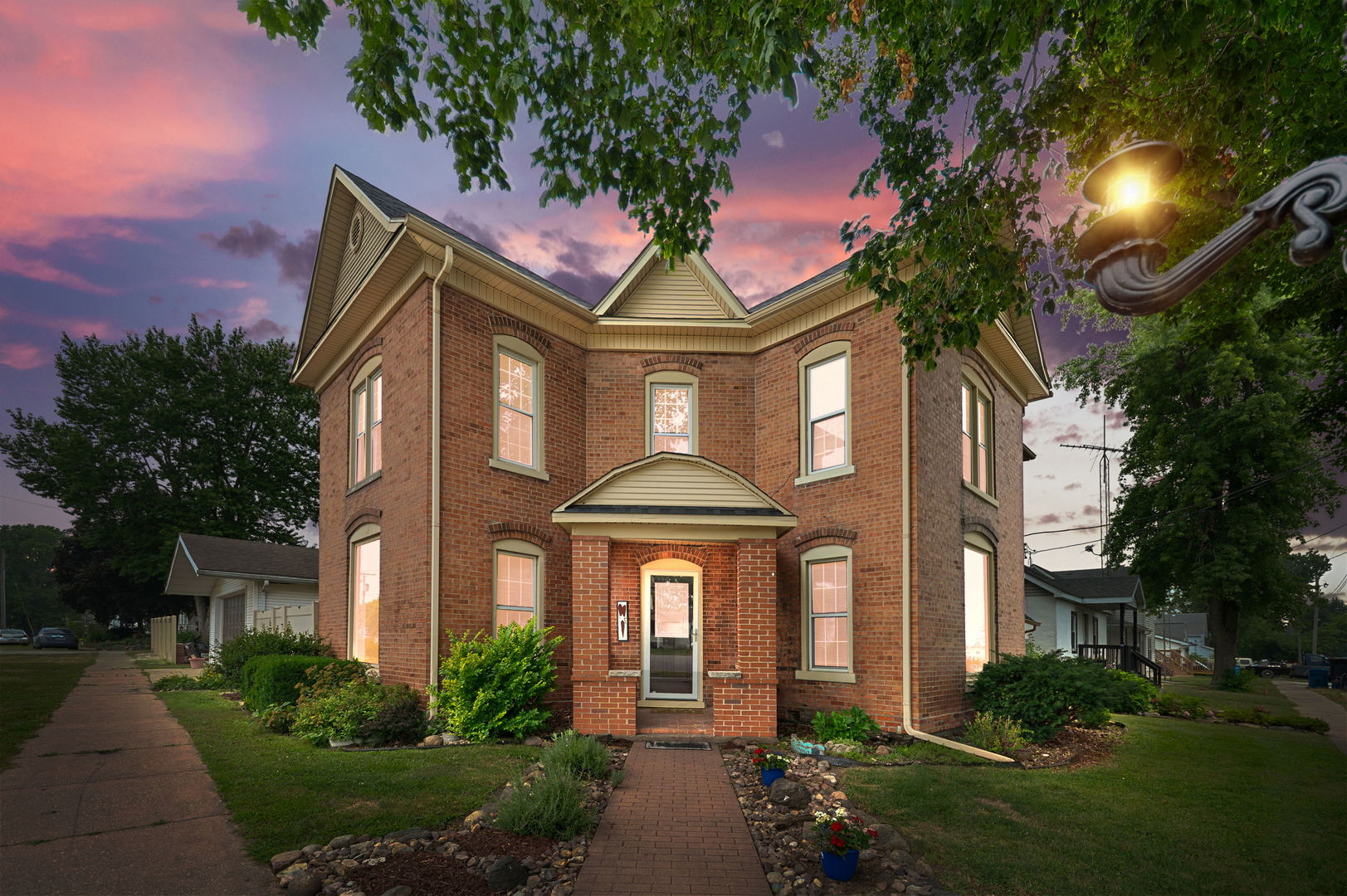 204 W Main Street