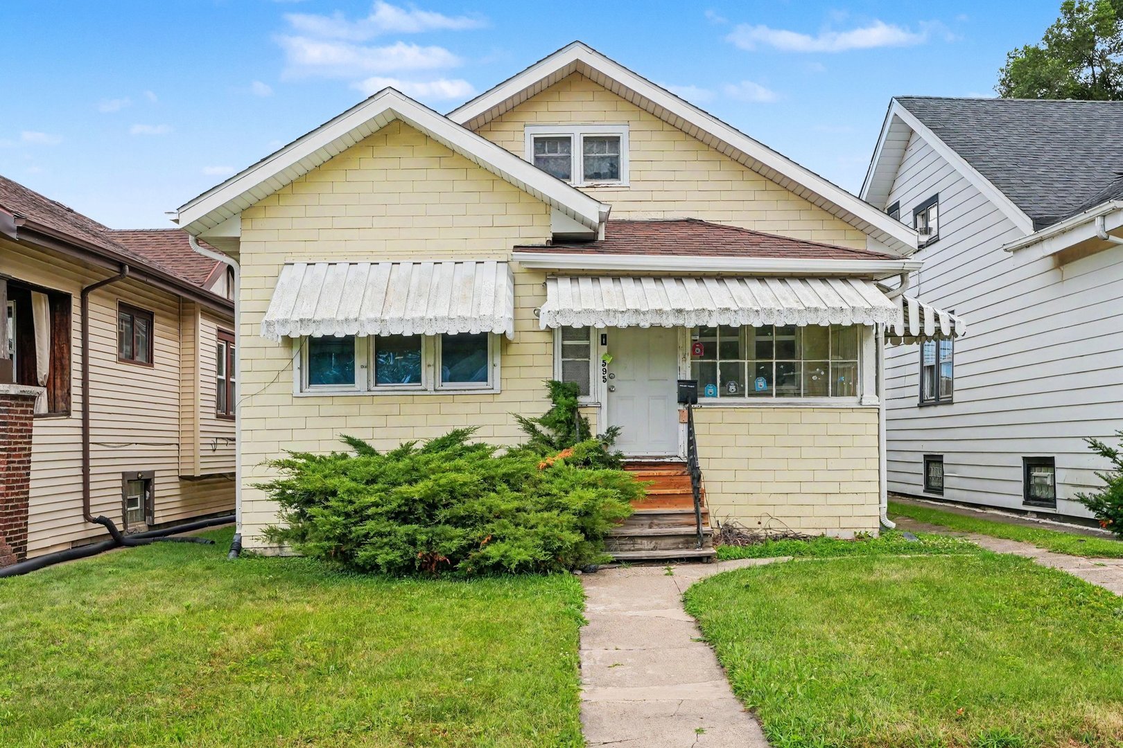 595 FORSYTHE Avenue