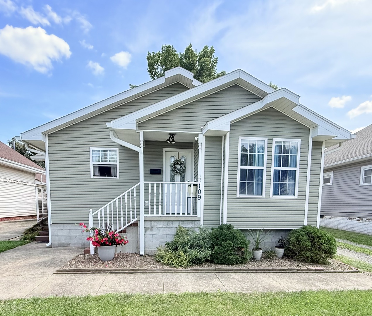 109 W College Street